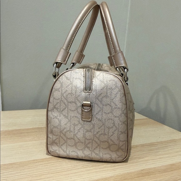 Calvin Klein Metallic Taupe Leather Satchel with Shoulder Strap/ Excellent - Picture 3 of 16